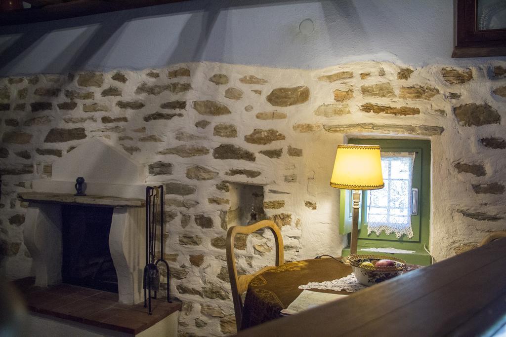 Efipoi Appartement Pinakátai Buitenkant foto