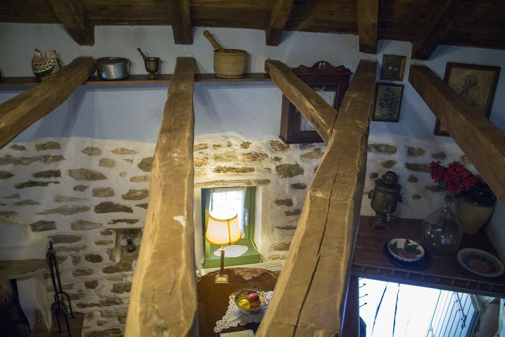 Efipoi Appartement Pinakátai Buitenkant foto