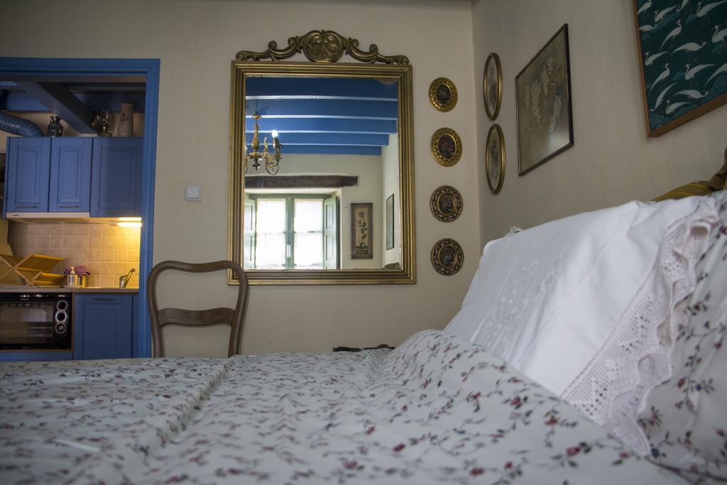 Efipoi Appartement Pinakátai Buitenkant foto