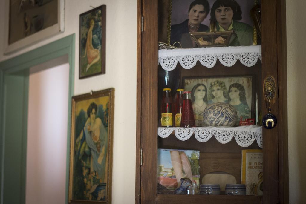 Efipoi Appartement Pinakátai Buitenkant foto
